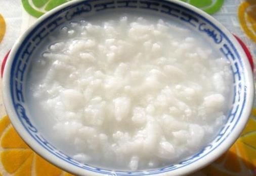 怎么熬大米粥更營養(yǎng)？熬白米粥的講究