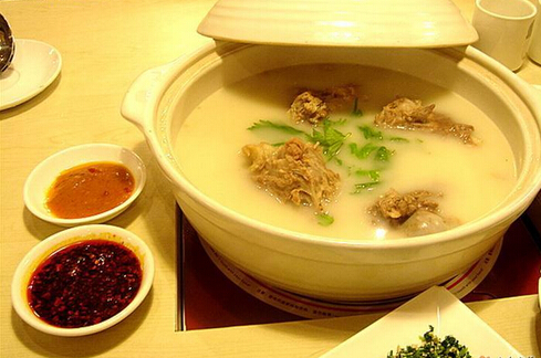 孕婦可以喝豬的骨頭湯嗎？骨頭湯做法