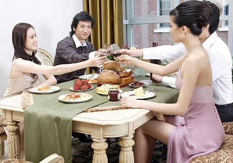 女人用餐注意什么？女士用餐禮儀八個“不”