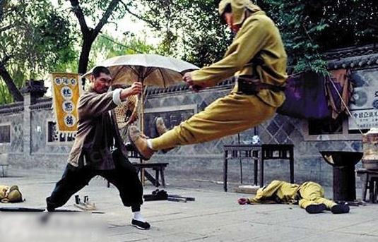 史中鵬網(wǎng)絡(luò)走紅，群眾演員扮日本兵一天“死”八次，想演八路軍