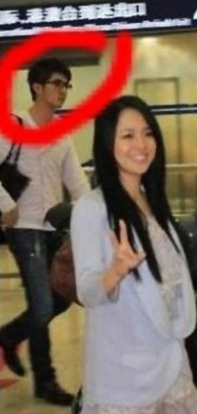 蒼井空(蒼老師)個人資料圖片微博，蒼井空攜眾日本女優現身北京機場