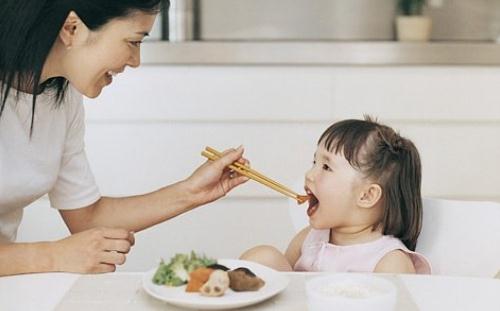 晚上應(yīng)拒絕油膩食品-宵夜不能吃什么？