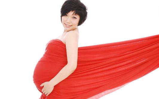 嬰兒會跟頭發爭營養？孕婦什么發型最好？
