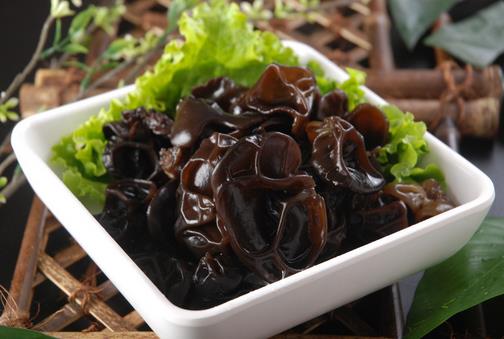 吃什么食物能補(bǔ)鐵？補(bǔ)鐵的食物有哪些