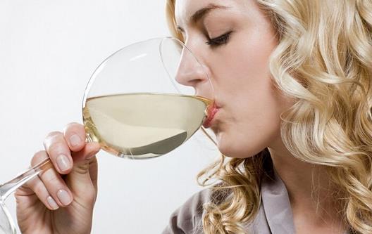 六個時間段不宜洗澡 酒后洗“養生澡”易致虛脫