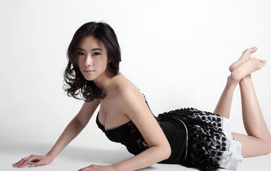 圓臉怎么扎發才好看？小臉發型教程