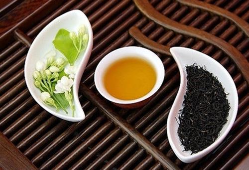 為什么飯后喝茶不好？與茶相克的食物