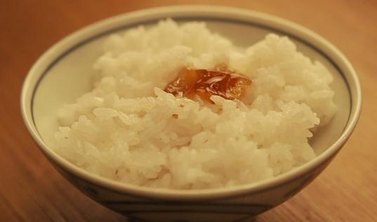 湯泡飯傷胃嗎？吃湯泡飯好嗎？