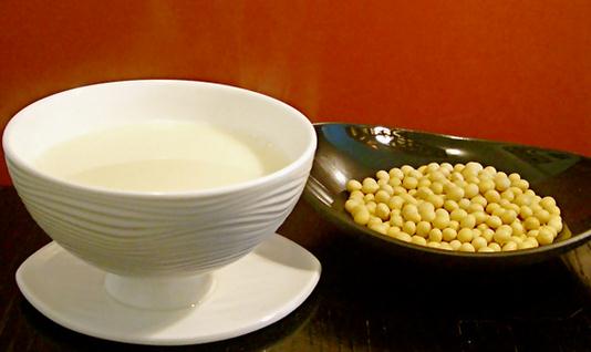 什么時(shí)候喝豆?jié){好？如何自制豆?jié){？