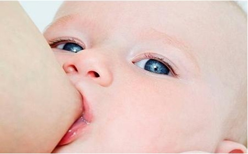 母乳喂養