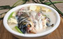 燉魚怎么做好吃？燉魚時(shí)加塊豆腐營(yíng)養(yǎng)翻倍