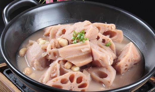 蓮藕有什么營(yíng)養(yǎng)價(jià)值？蓮藕配花生清熱潤(rùn)膚