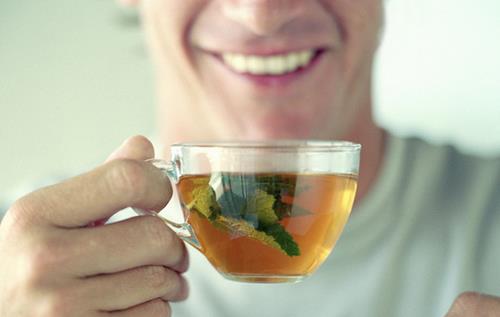 男人喝酒傷肝 幾款養(yǎng)肝護(hù)肝的食譜和茶飲