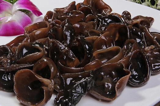 吃什么排毒養(yǎng)顏？盤點(diǎn)五種有助解毒排毒的食物