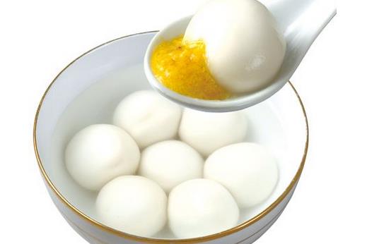 老人滋補(bǔ)吃什么好？四款養(yǎng)氣血藥膳推薦