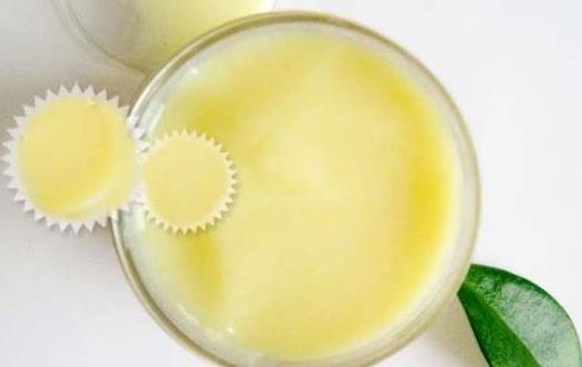蜂王漿有什么作用？蜂王漿的功效與食用方法