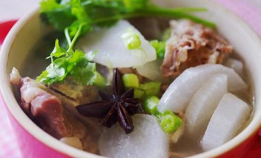 老人感冒快治療 食療方見(jiàn)效快