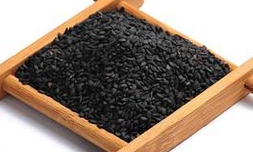 頭發(fā)干枯需要吃哪些食物？
