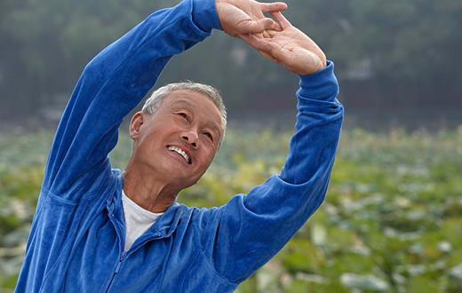 不同年齡段老人如何選擇運(yùn)動方式