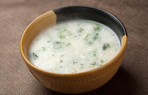 老人高血壓吃什么好？降壓食物與食療粥推薦