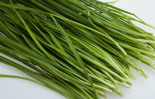 春天吃韭菜好處多 吃韭菜要注意什么？