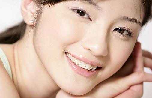 職場(chǎng)不妝不行 朝九晚五也美翻