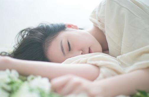 蓋厚被子容易得肩周炎？預(yù)防它注意這五點(diǎn)