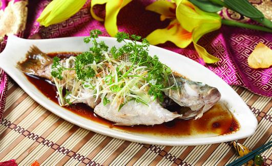 秋季吃鱸魚 養(yǎng)胃效果好