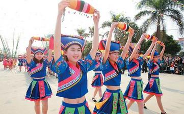 【壯族】壯族的由來,簡介,傳統(tǒng)節(jié)日,風(fēng)俗習(xí)慣,服飾,宗教,文化 【壯族】壯族的由來,簡介,傳統(tǒng)節(jié)日,風(fēng)俗習(xí)慣,服飾,宗教,文化
