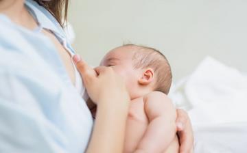 【哺乳期】哺乳期有什么癥狀_哺乳期不能吃的東西_哺乳期可以用護膚品嗎_哺乳期會來月經嗎 【哺乳期】哺乳期有什么癥狀_哺乳期不能吃的東西_哺乳期可以用護膚品嗎_哺乳期會來月經嗎