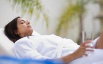 板床硬度、枕頭高度決定睡眠質量