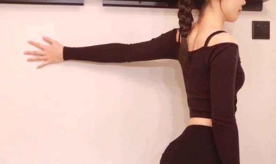 駝背怎么辦？教你如何矯正駝背