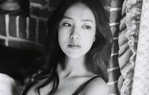 月經(jīng)前后白帶褐色正常嗎？
