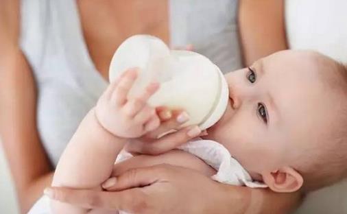 什么是母乳性腹瀉？母乳性腹瀉的原因