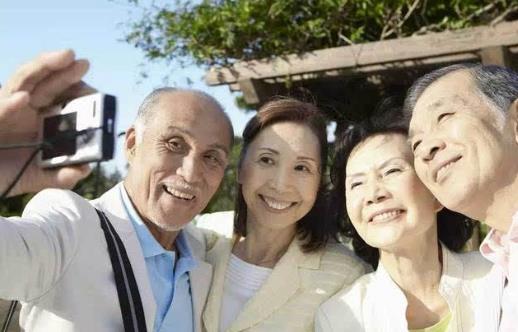 老年人如何安然度過寒冷冬季