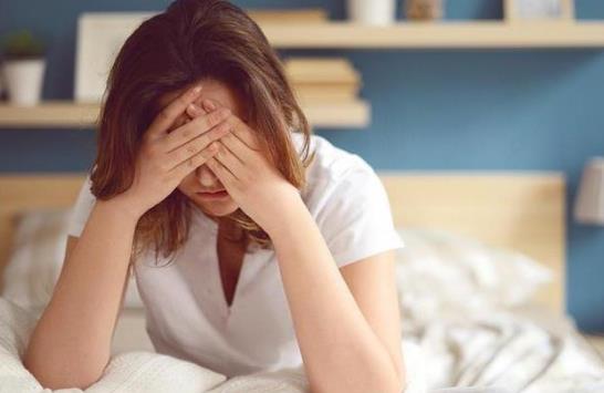冷、黃、干三個(gè)字概括女人初老癥狀 減緩衰老辦法
