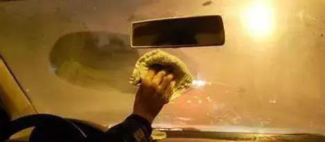 冬季行車(chē)9大要注意的事項(xiàng) 事事關(guān)乎生命安全