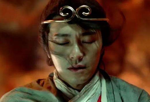男人暗戀女人的10大信號反應及表現(xiàn)