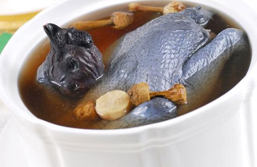 黑色食物可以補腎 常吃黑米補腎養身