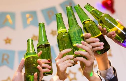 喝酒者，酒后少做4件事！喝酒時做到“3多、3少”，減少酒
