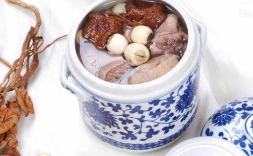 兩個養(yǎng)生黃金期，一個是睡前，一個竟是…99%的人都不知道
