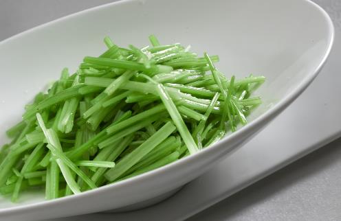 吃芹菜能夠排毒清腸？“清腸”可以清宿便？答案可能在你