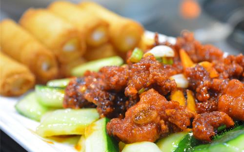 熬骨頭湯時(shí)，添熱水還是添冷水？做飯炒菜，記住這幾個(gè)烹