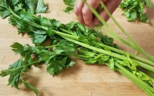 芹菜是“天然的降壓菜”？錯了，真正對血壓有好處的，是