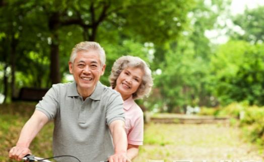 運(yùn)動強(qiáng)身健體 適合老年人不傷膝蓋的運(yùn)動