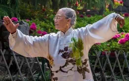 太極拳的節奏很適合老年人 練習太極拳的八個注意事項