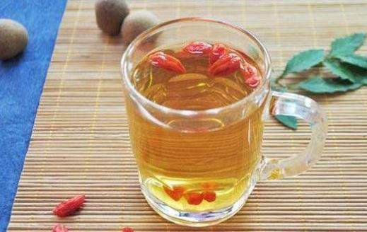 白領人士保護眼睛的五個小竅門 三款護眼茶是養眼佳品