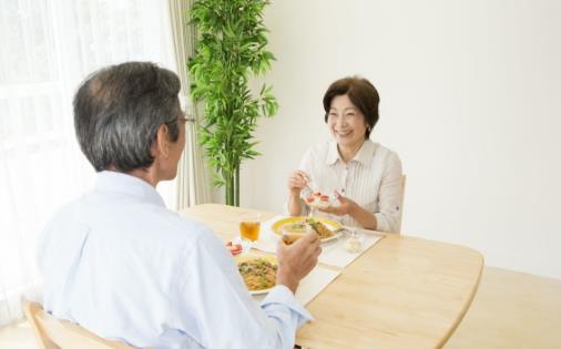 老人吃不下飯的原因 老年人食欲不好五個方法來應(yīng)對