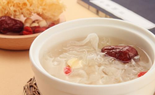 三種秋咳 對癥拆招秋咳聲聲,養(yǎng)肺三食譜請收藏