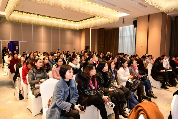 熱烈慶祝重慶北部婦產(chǎn)醫(yī)院不孕不育的路徑研討會議成功召開